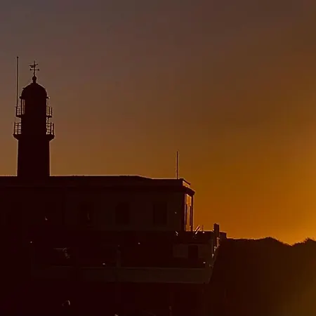 아파트 Sunset Surf Sensations